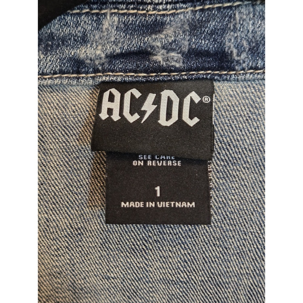 Torrid AC/DC Distressed and Studded Grunge Denim Jean Jacket Size 1X - Picture 4 of 4